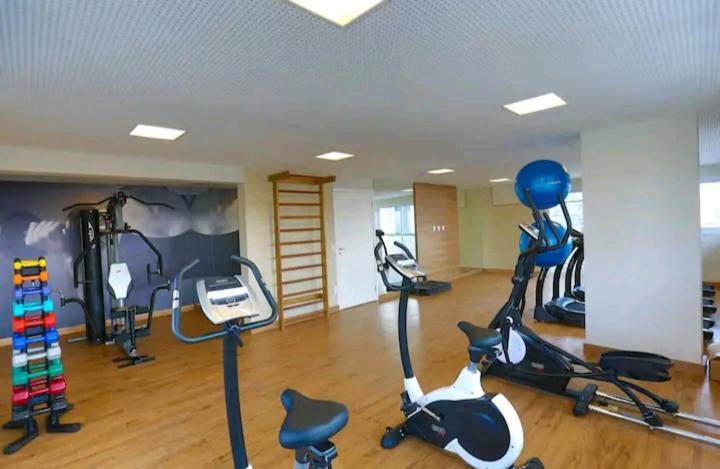 Contemporaneo No Centro De Sao Paulo, Ao Lado Do Metro E 25 De Marco Com Piscina Apartamento