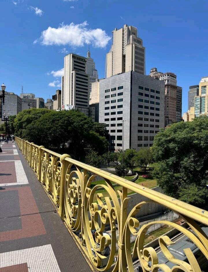Contemporaneo No Centro De Sao Paulo, Ao Lado Do Metro E 25 De Marco Com Piscina